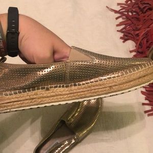 STEVE MADDEN Gold shoes, worn maybe 10 times!